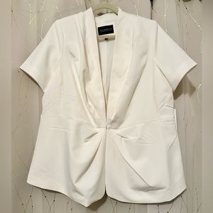 Eloquii Off-White Shortsleeved Blazer - NWT